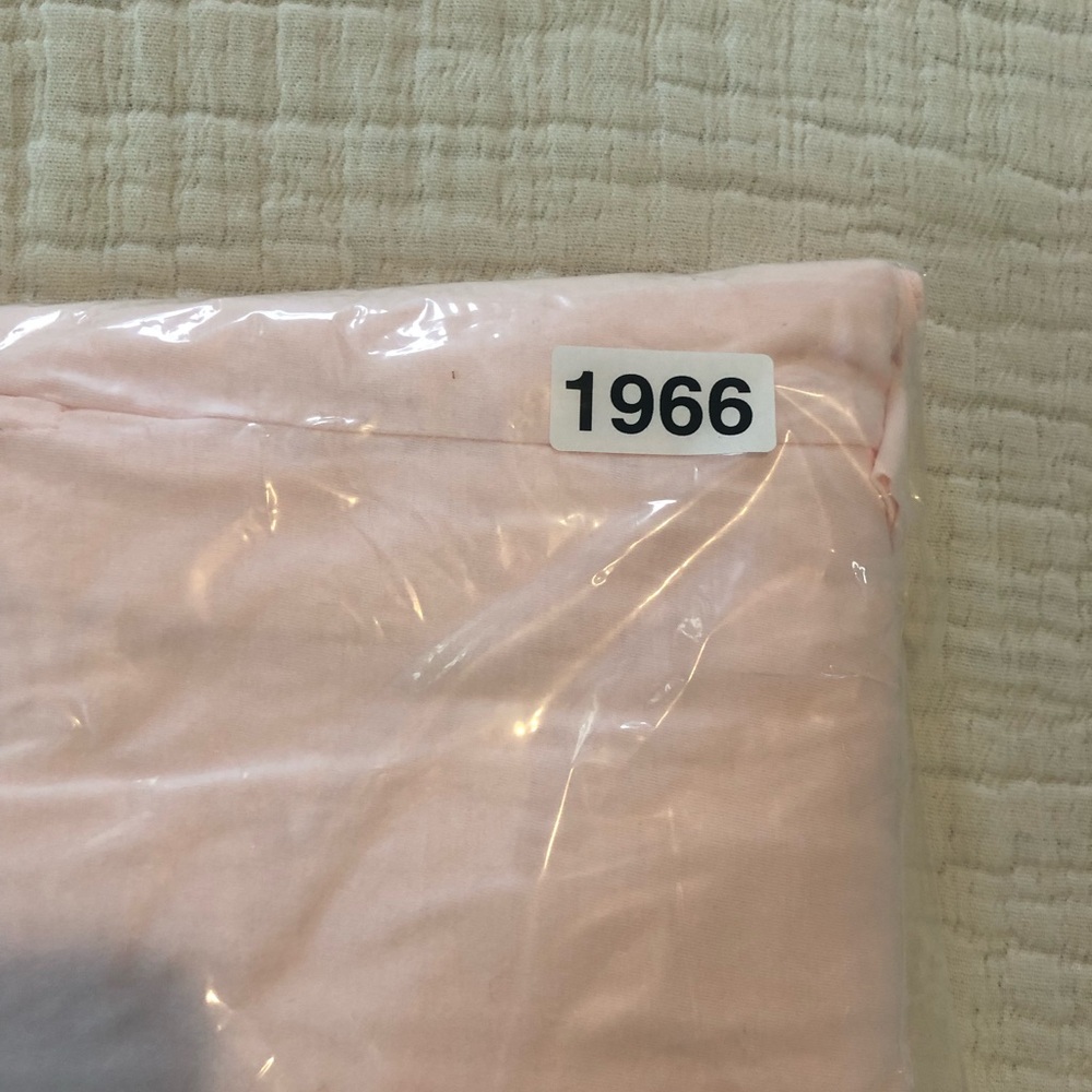Cotn Women's Pink Ruffled Robe EUC 1966 - Picture 10 of 10